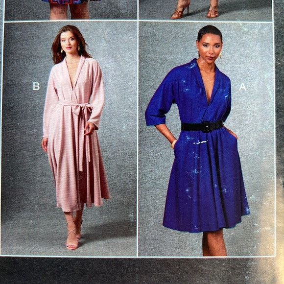 VOGUE PATTERNS V1563 Sewing Pattern size ES 14 16 18 20 and 22 Faux wrap dress - Picture 4 of 9